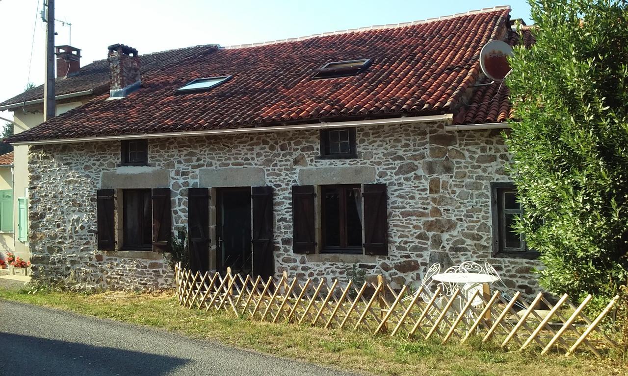 La Croix De Camargue Bed and Breakfast Oradour-sur-Glane Exterior foto